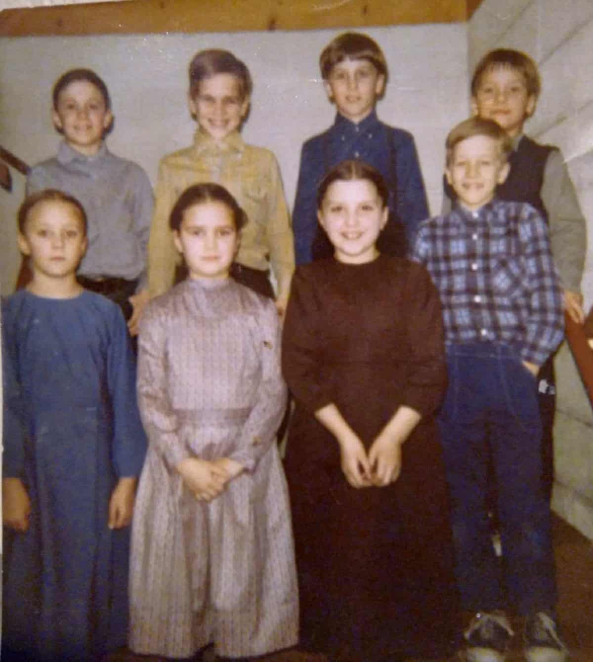 Amish and Mennonite kids