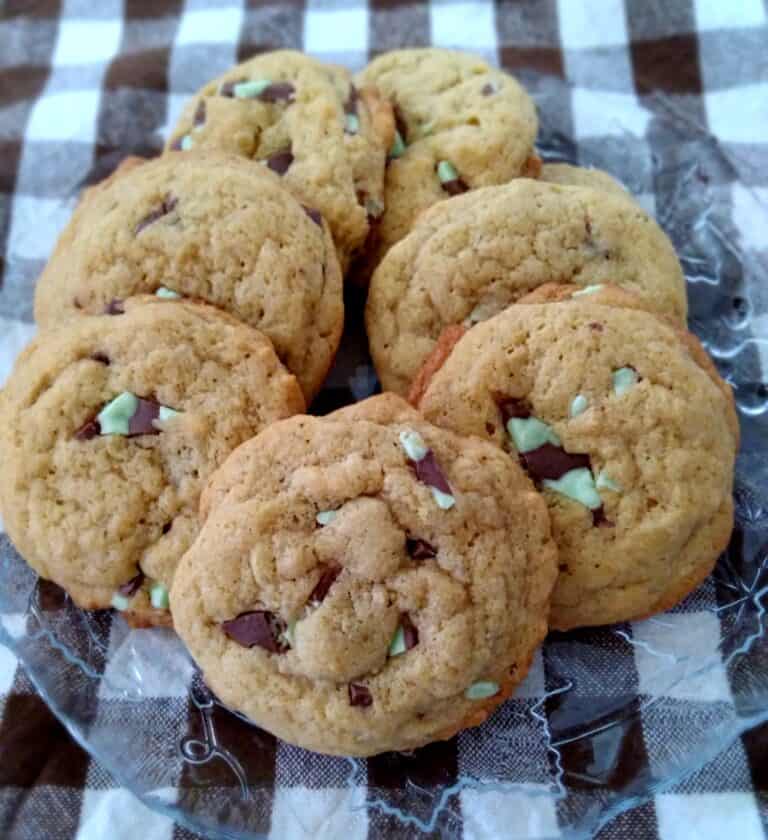 The Best Amish Chocolate Chip Cookies Recipe Amish Heritage