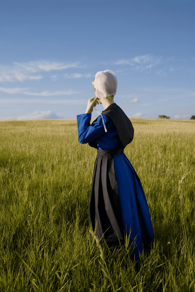 Amish woman