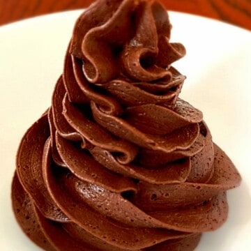 whipped chocolate buttercream frosting