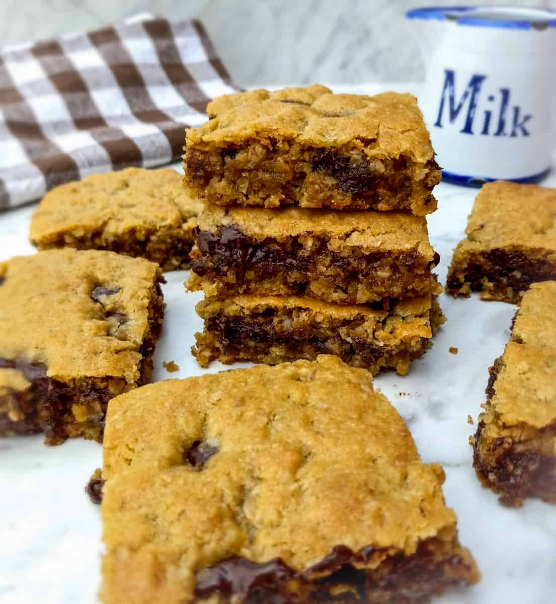 chewy oatmeal chocolate chip bars