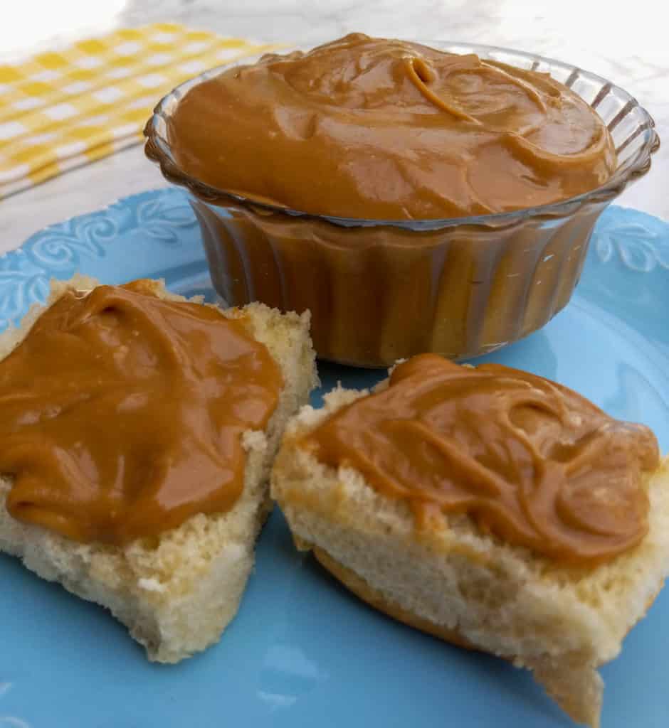 Amish-peanut-butter-on-buns