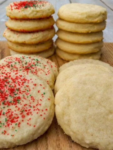 Amish sugar cookies on a board.