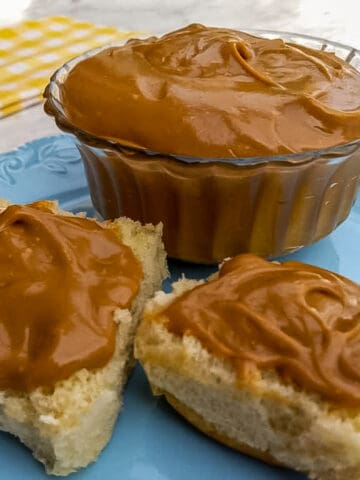 Amish-peanut-butter-spread-on-buns-and-a-dish-in-the-background.