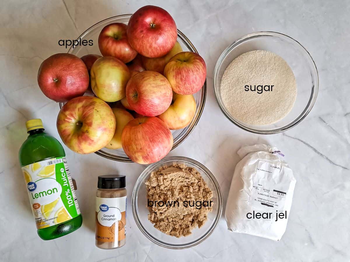 Ingredients: apples, sugar, brown sugar, cinnamon, lemon juice, and clear jel