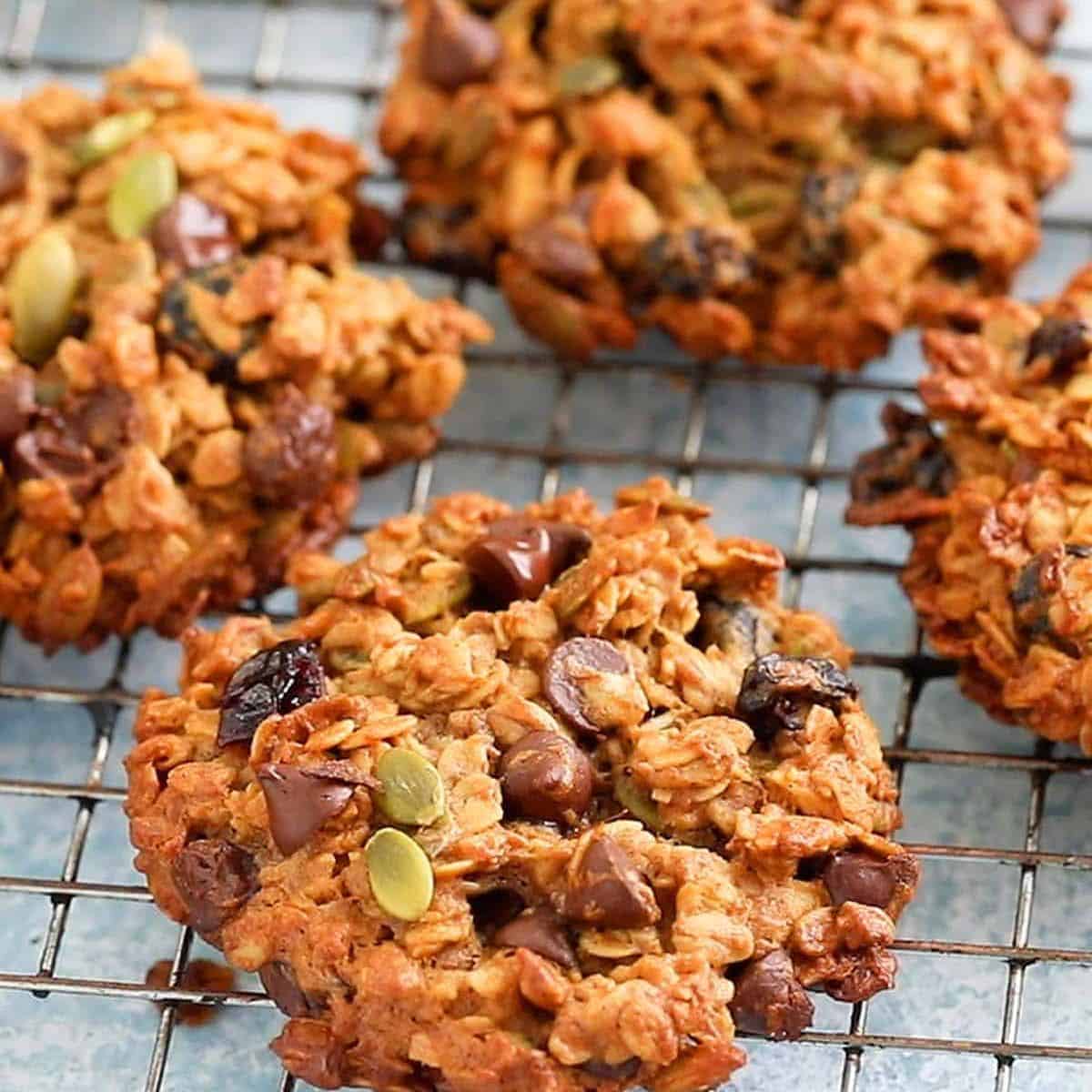 oat breakfast cookies on a wire rack.