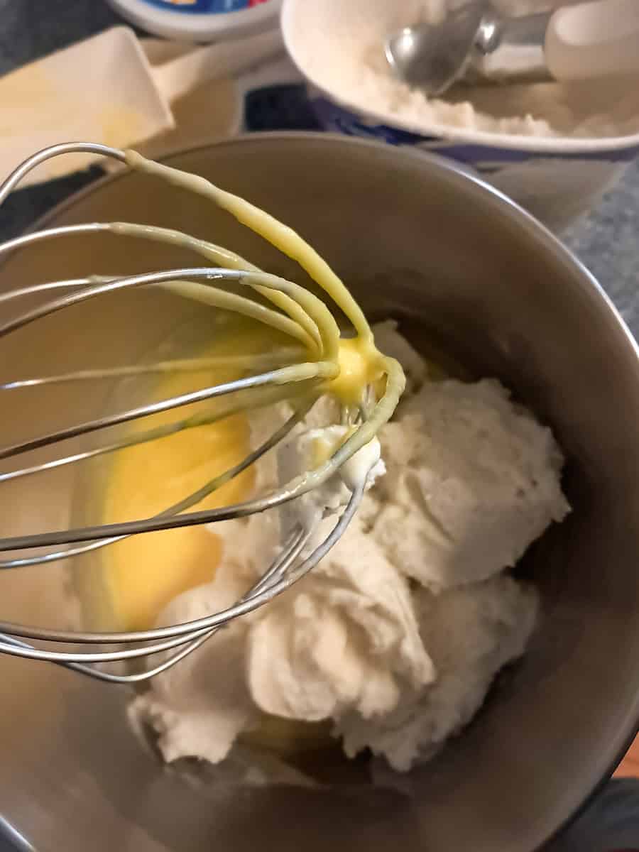 pudding in bowl and adding ice cream.