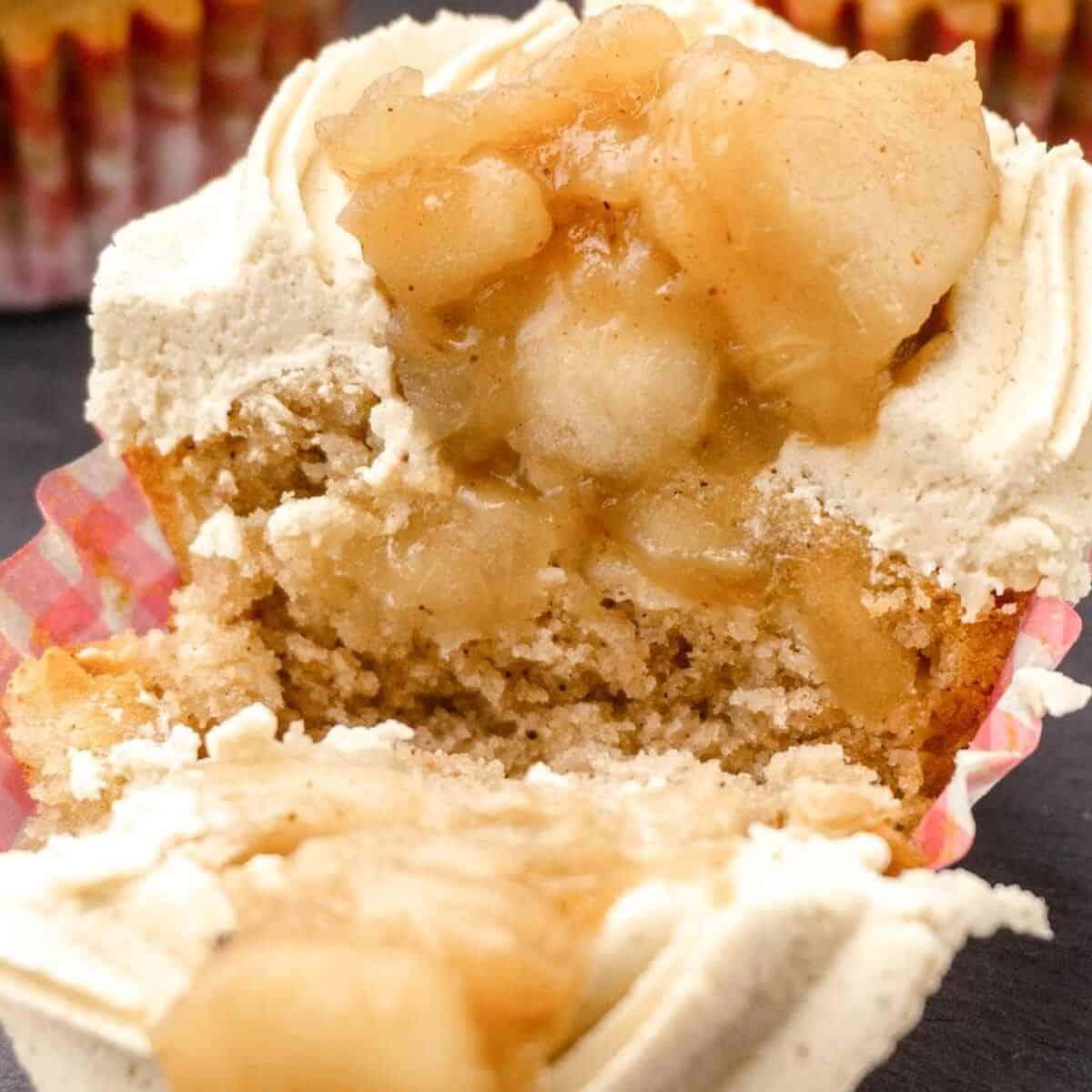 yummy looking apple pie cupcakes.
