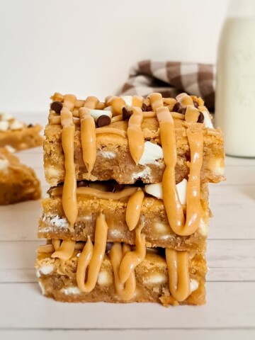 a stack of Amish white chocolate peanut butter blondies.